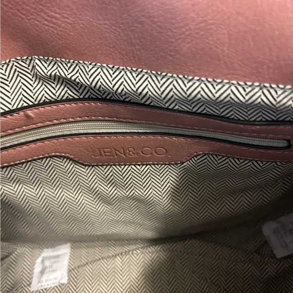 Jen & Co Boho Studded Tassel Crossbody Bag Mauve Vegan Leather Guitar Strap NWT - Picture 9 of 9